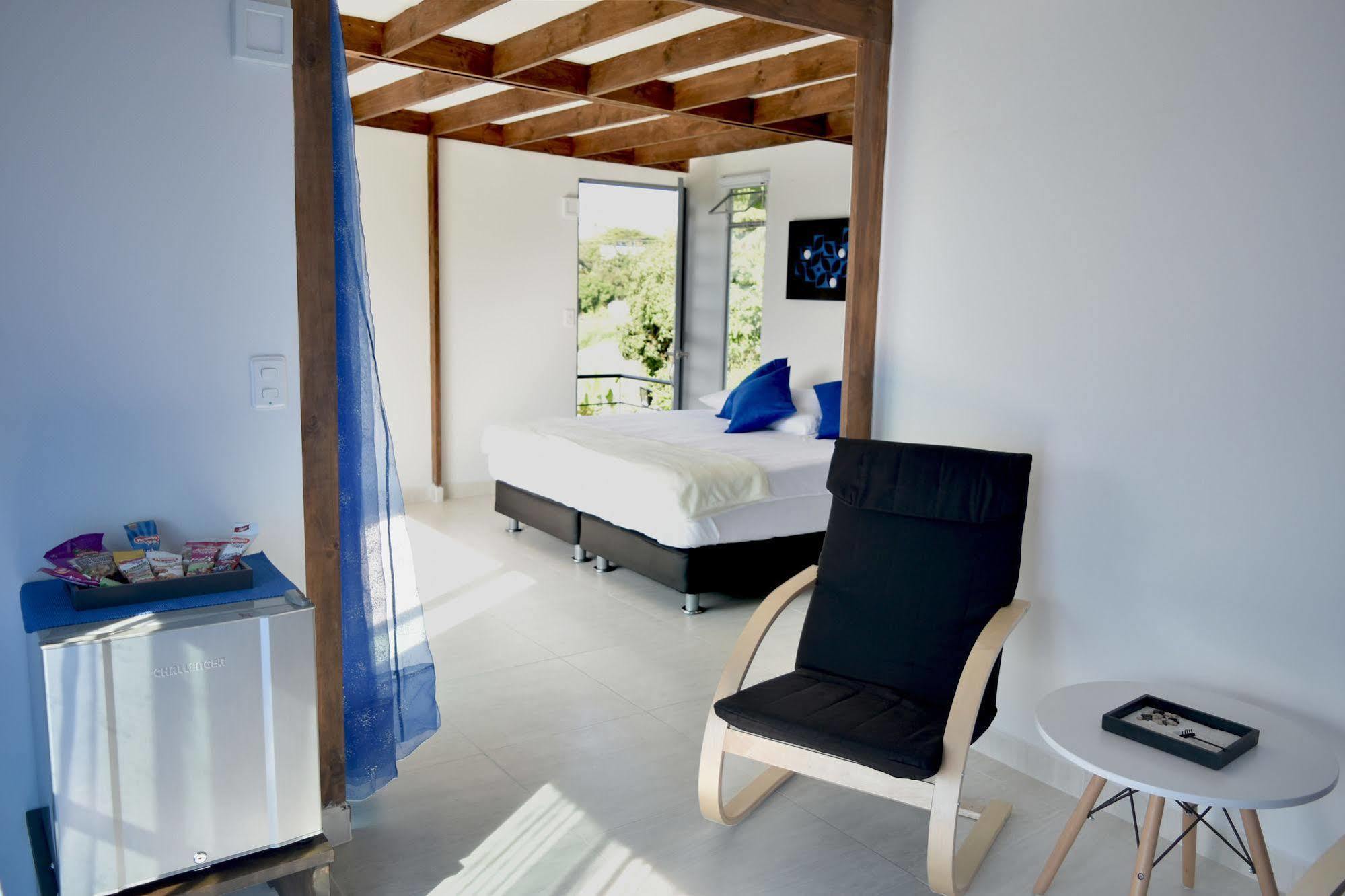 Hotel Syvanna Wellness And Spa Серритос Экстерьер фото