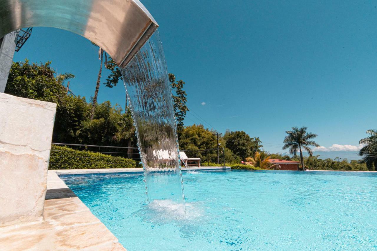 Hotel Syvanna Wellness And Spa Серритос Экстерьер фото